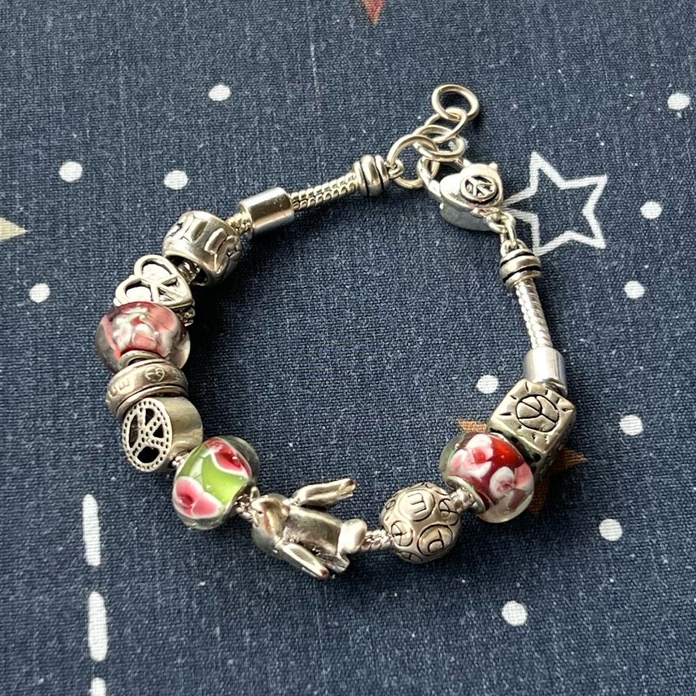 Willabee and Ward Pandora Style Silver Colored Charm Bracelet Peace Theme Clasp